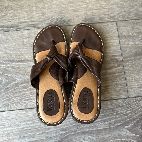 Born Brown Leather Espadrille Wedge Flip Flop Sandal - Picture 3 of 16